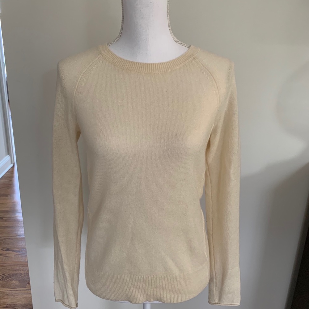 Joie Cashmere Sweater- Size XS- 100% cashmere